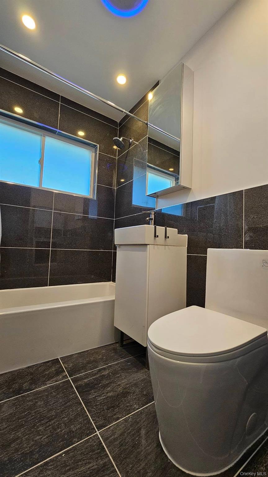 28 Marksman Lane – For Sale photo 14