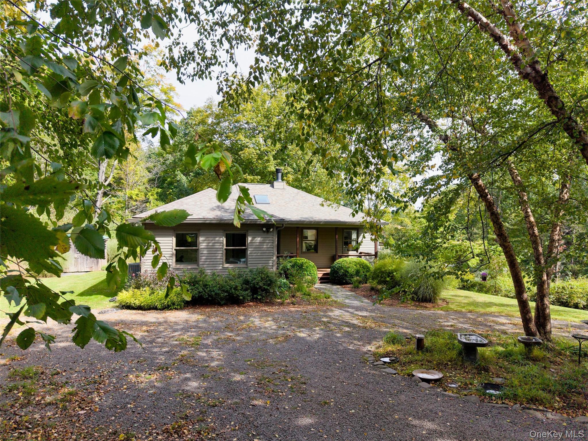 31 Kapetanakis Lane – For Sale photo 13
