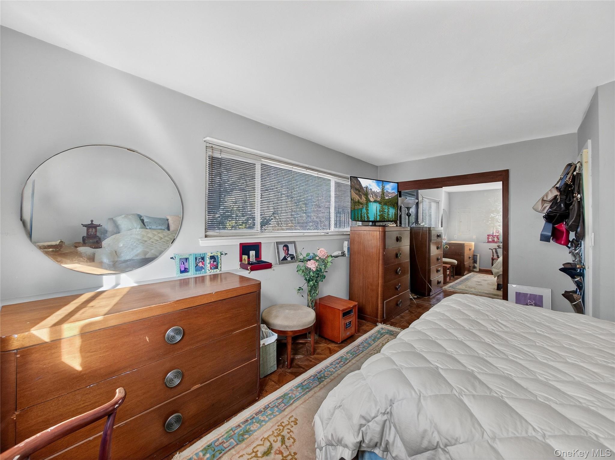 450 Valentine Avenue – For Sale photo 30