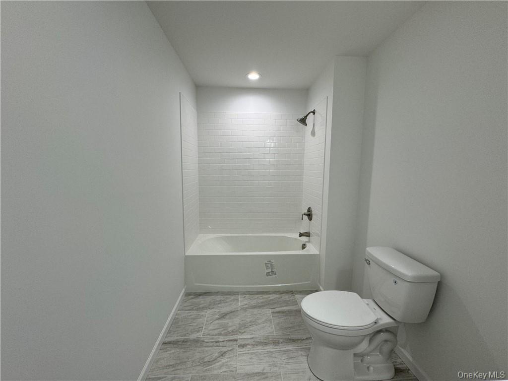 16 Pinto Road W – For Rent photo 28