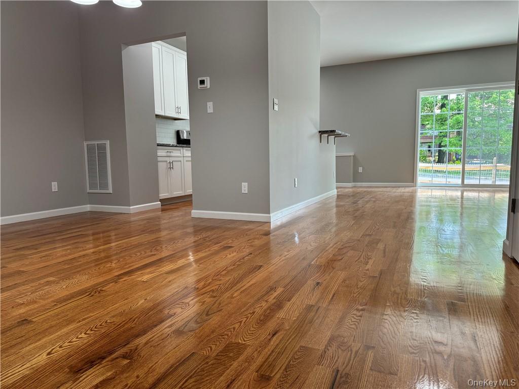 16 Pinto Road W – For Rent photo 6