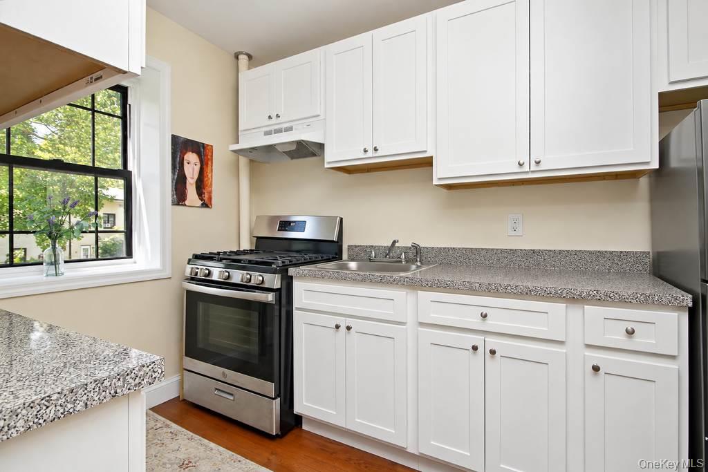 12 Field End Lane, Unit 2L