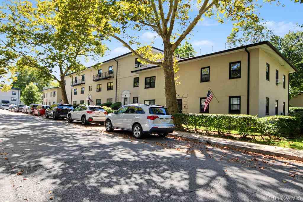 12 Field End Lane, Unit 2L photo 32