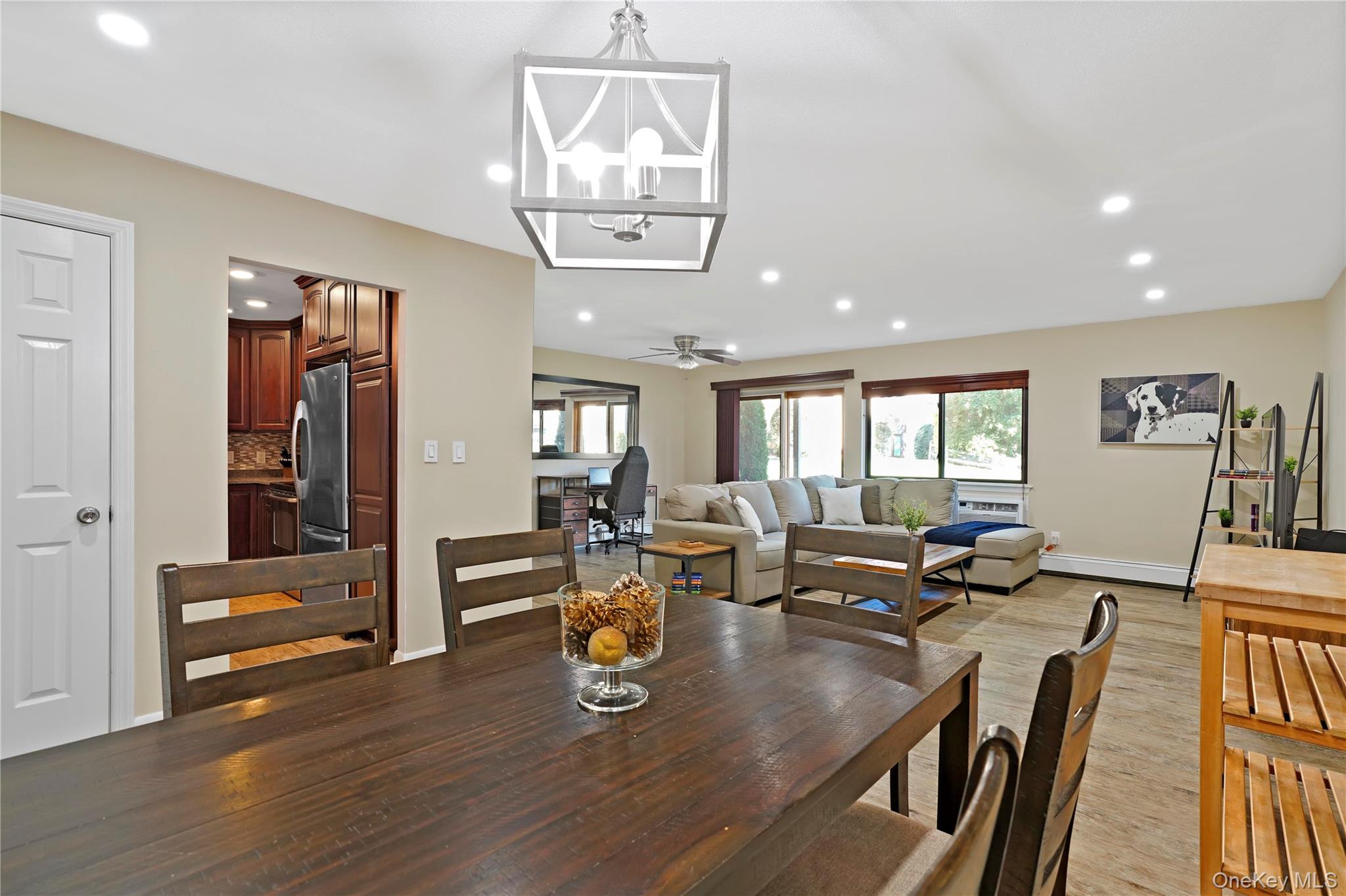 7 Granada Crescent, Unit 2 photo 6