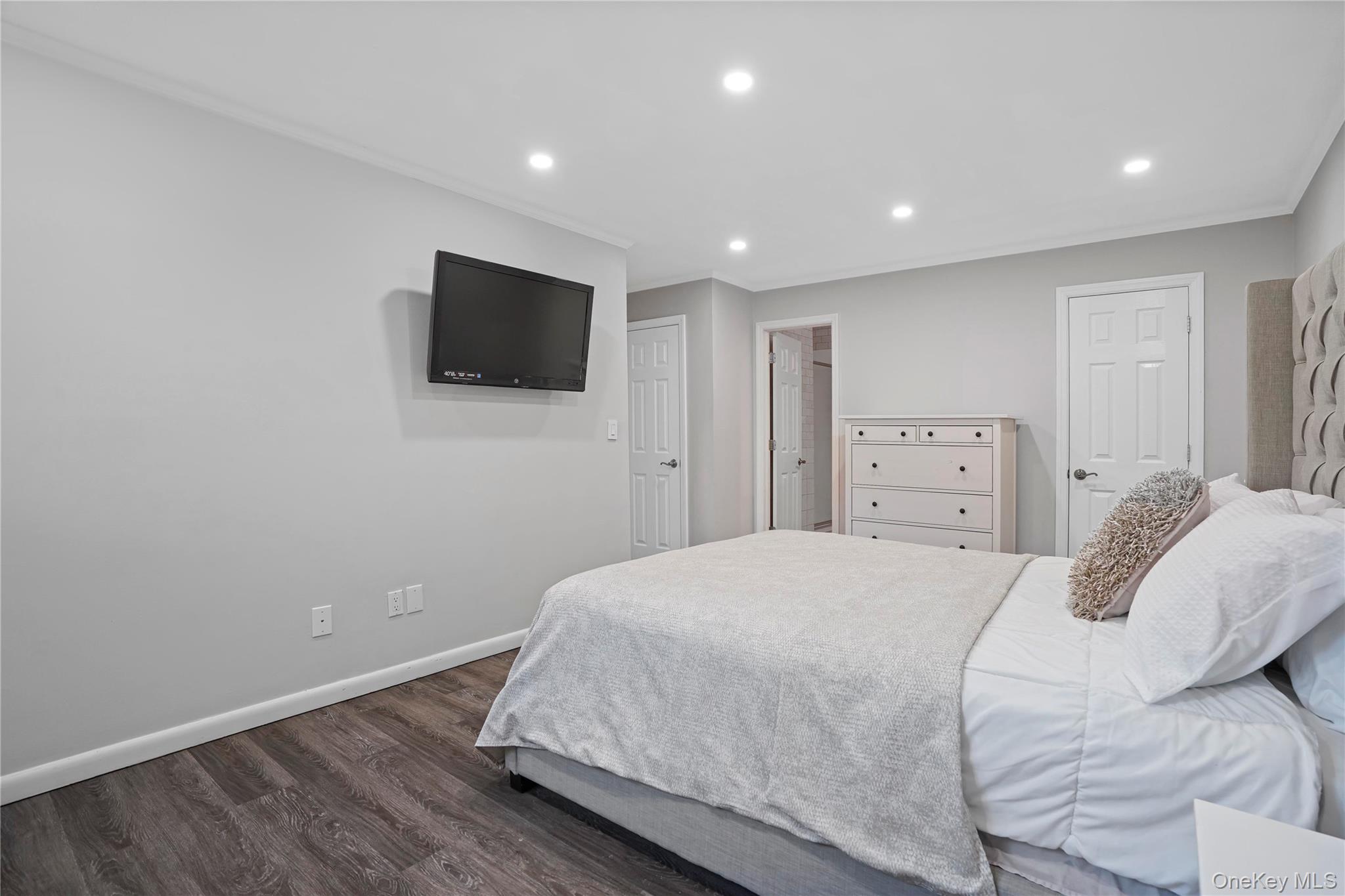 7 Granada Crescent, Unit 2 photo 16