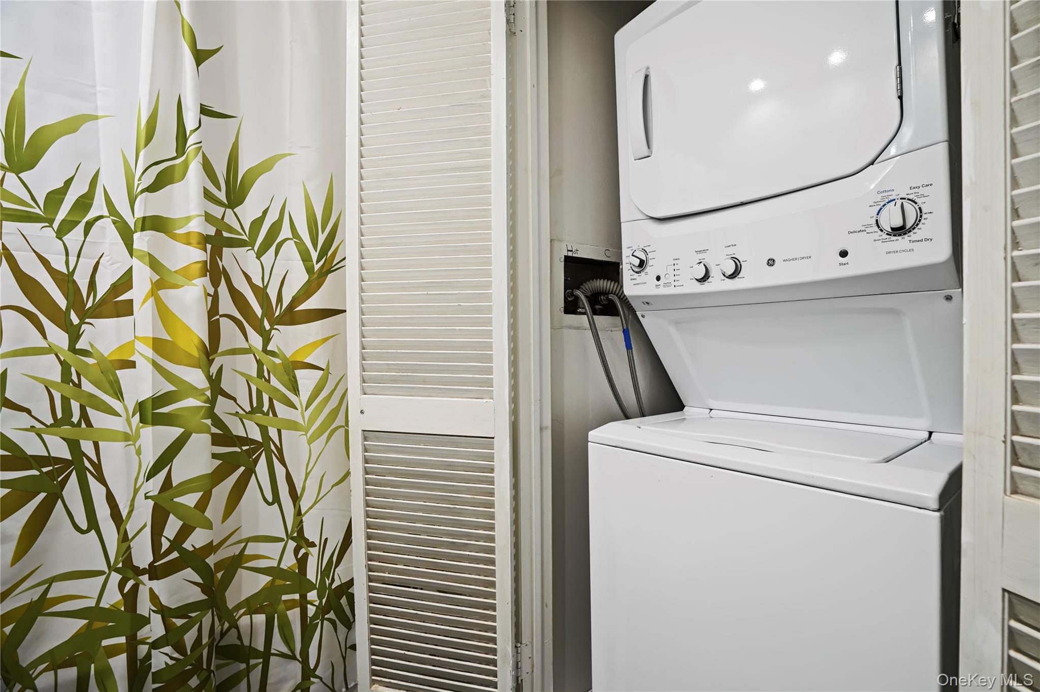 7 Granada Crescent, Unit 2 photo 22