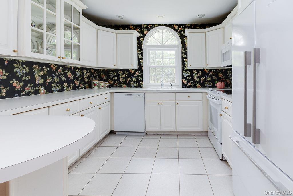 83 Christian Avenue – For Sale photo 9