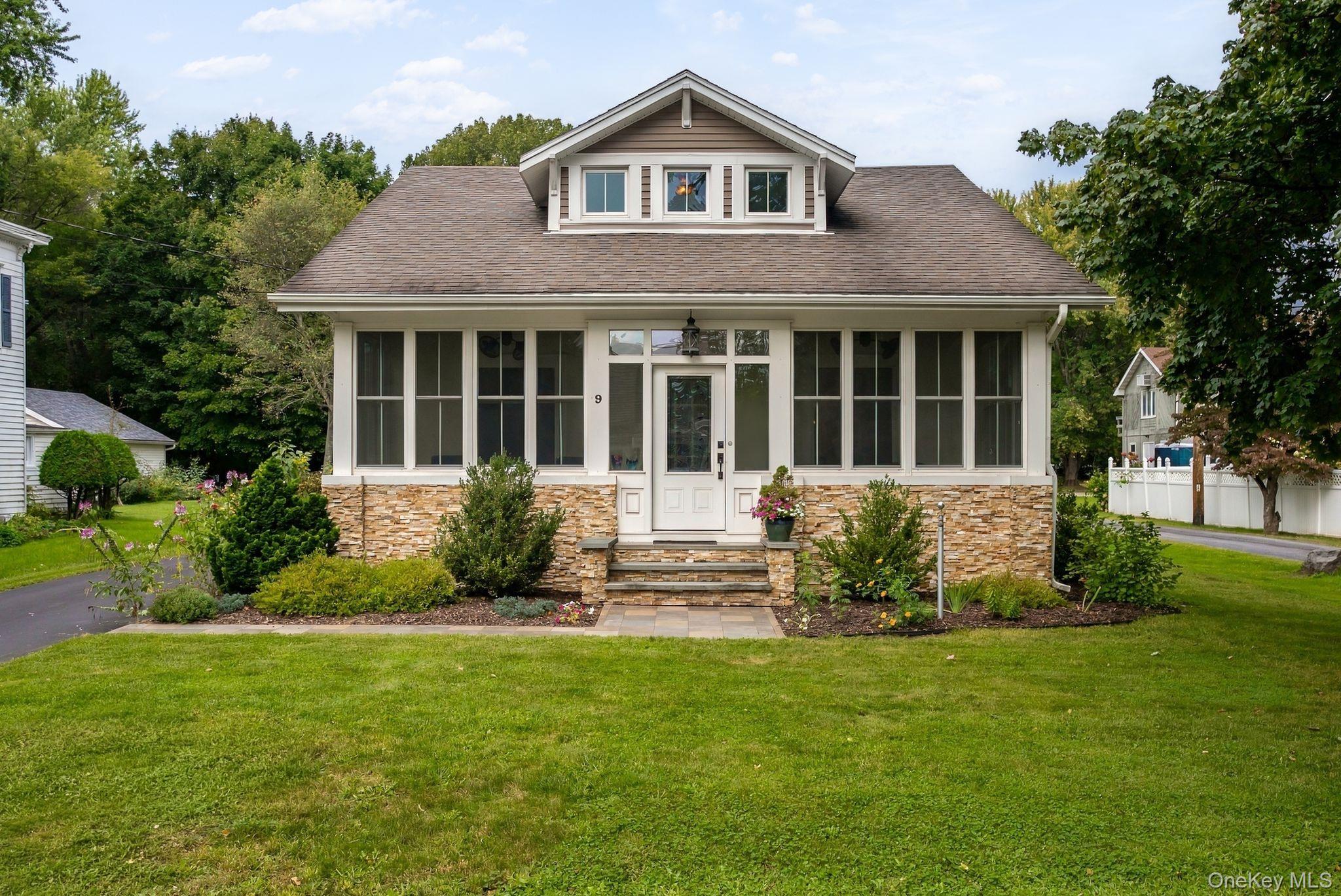 9 N Jefferson Avenue – For Sale