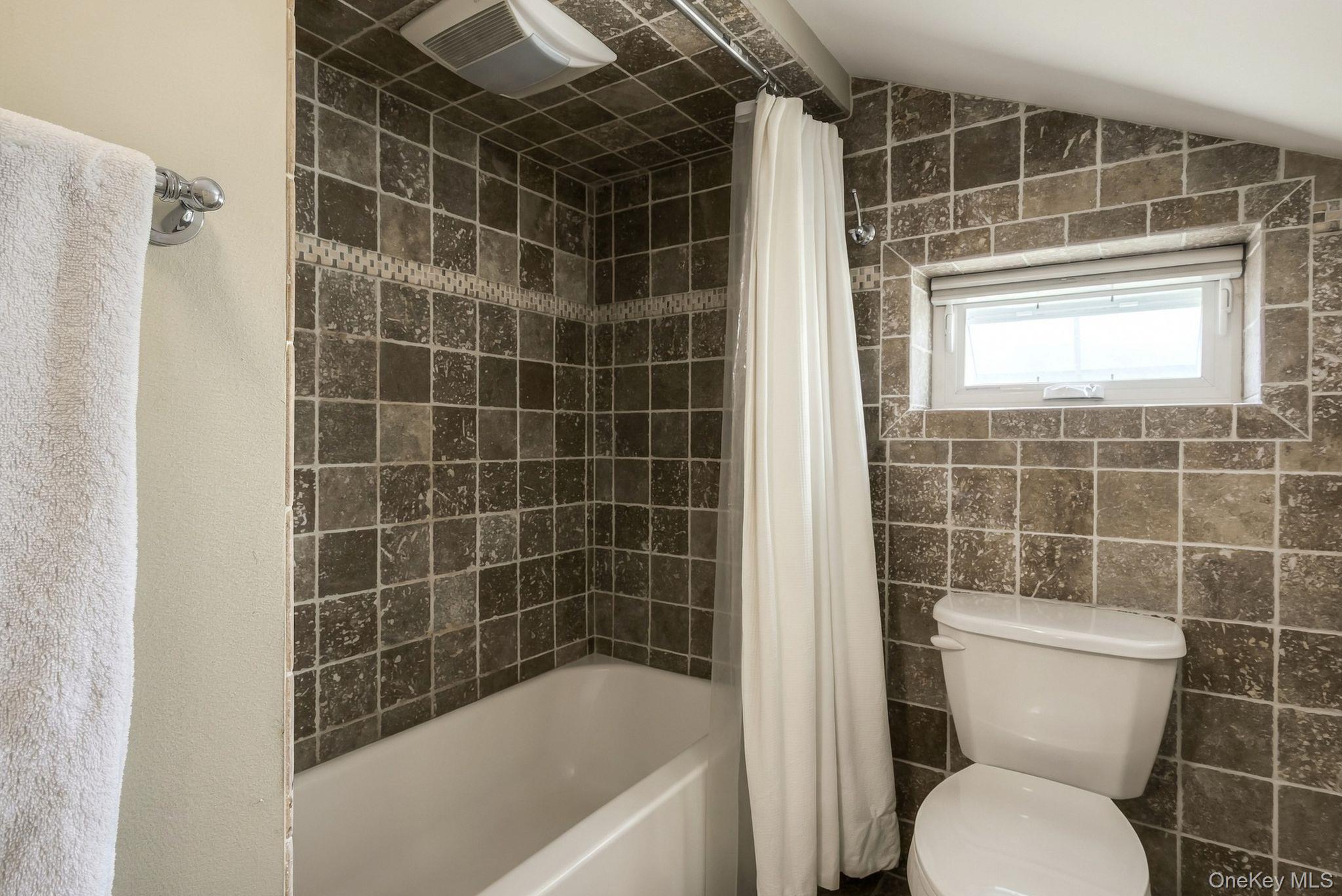 9 N Jefferson Avenue – For Sale photo 24