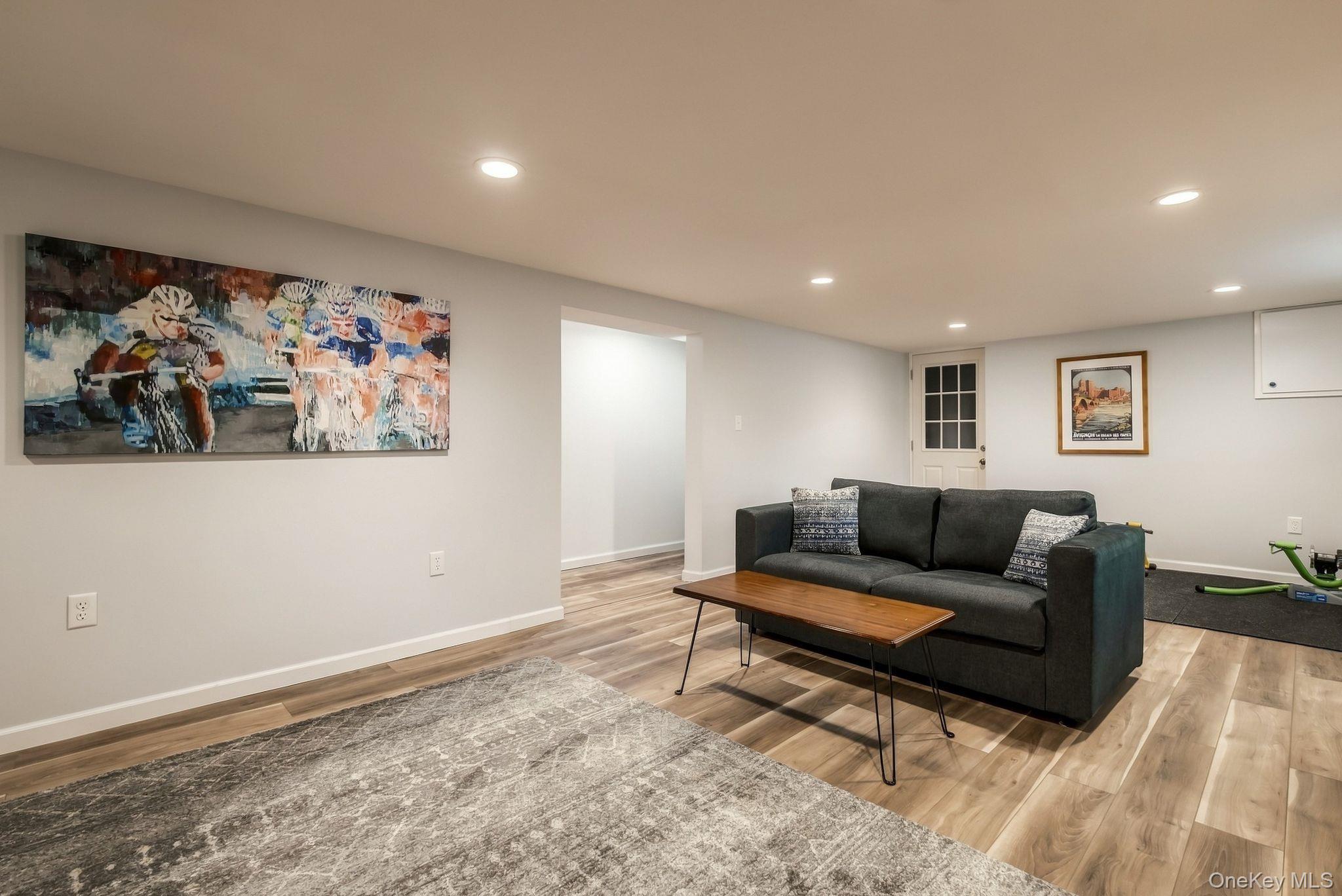 9 N Jefferson Avenue – For Sale photo 27