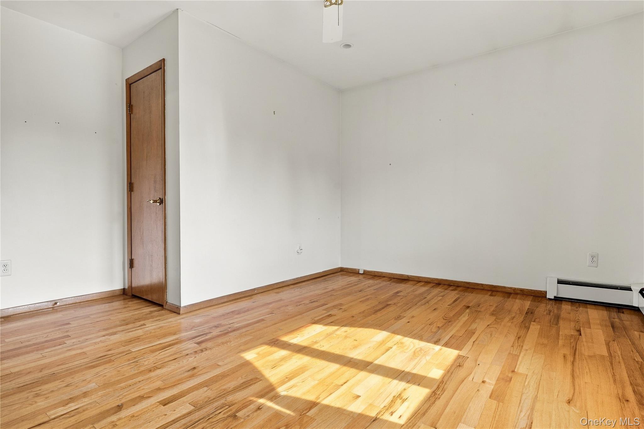 6 Flower Road – For Sale photo 17