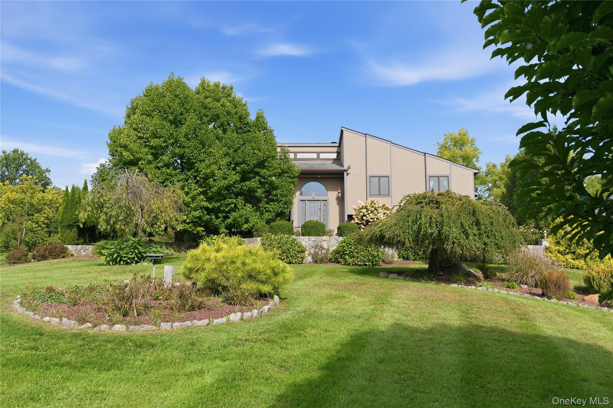 6 Flower Road – For Sale photo 32
