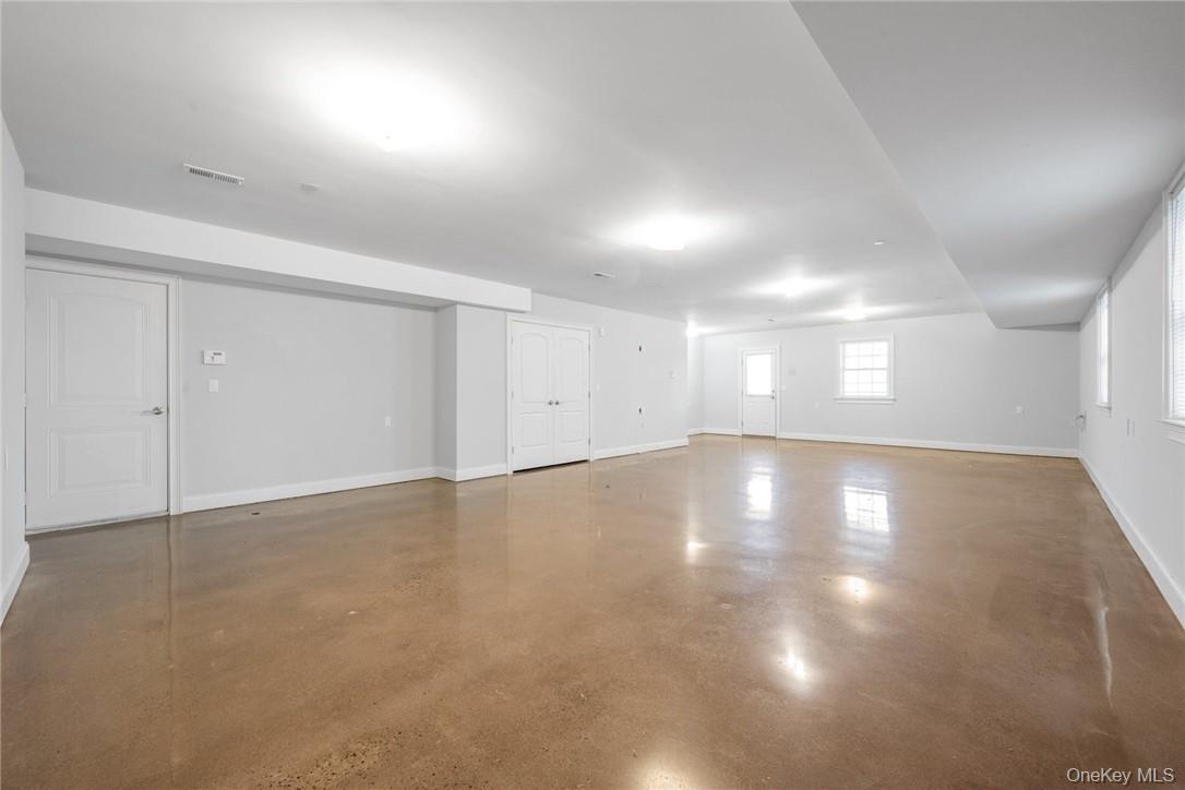 152 Crotona Avenue – For Rent photo 32