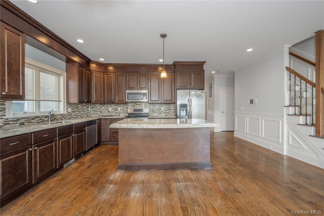 152 Crotona Avenue – For Rent photo 14