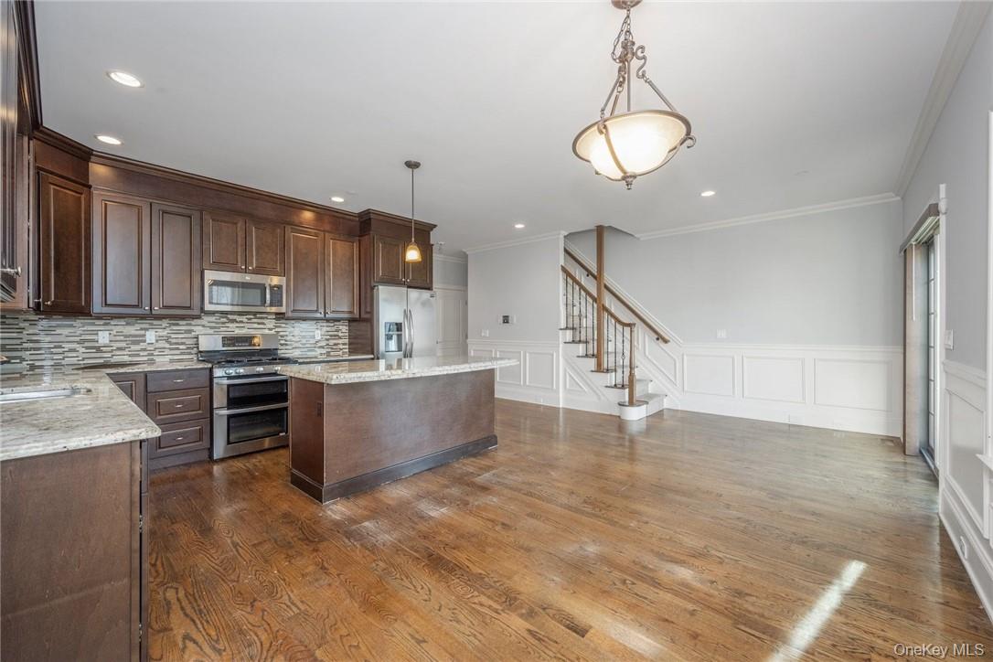 152 Crotona Avenue – For Rent photo 15