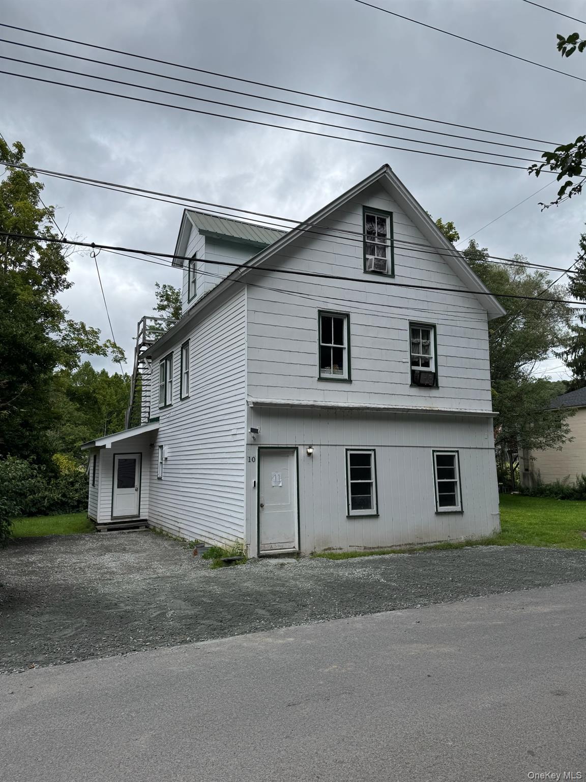 10 River Street – For Sale photo 12