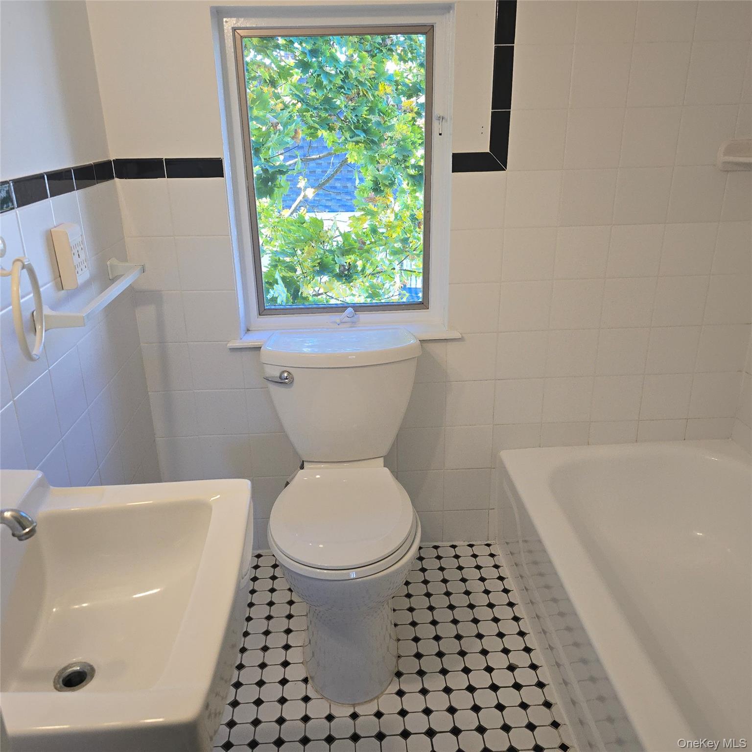 225 High Avenue – For Sale photo 20