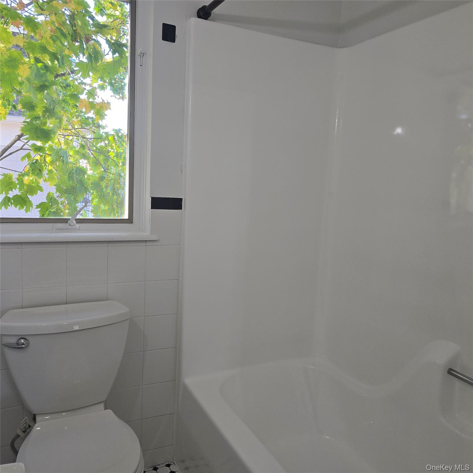 225 High Avenue – For Sale photo 13