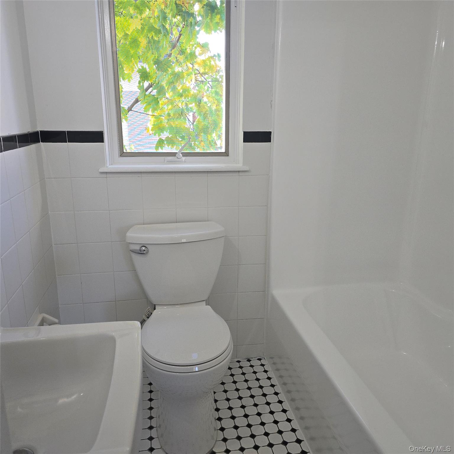 225 High Avenue – For Sale photo 12