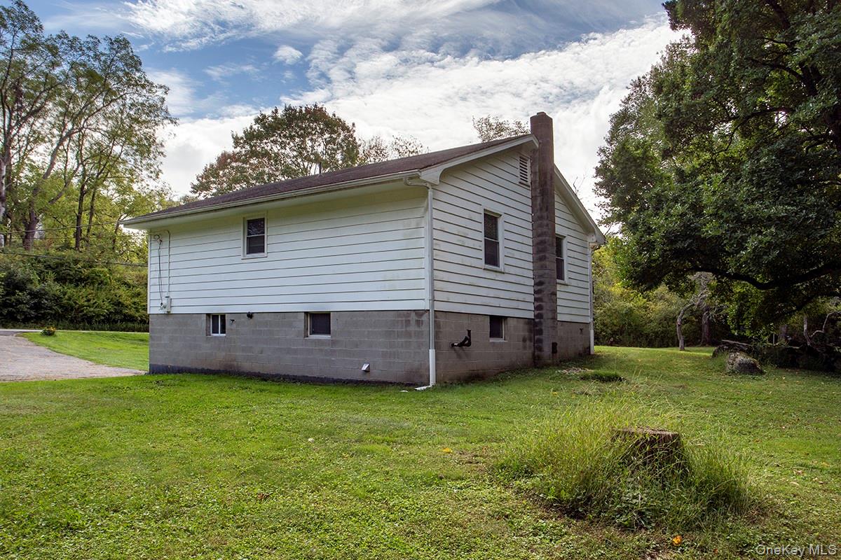 401 W Dover Road – For Sale photo 24