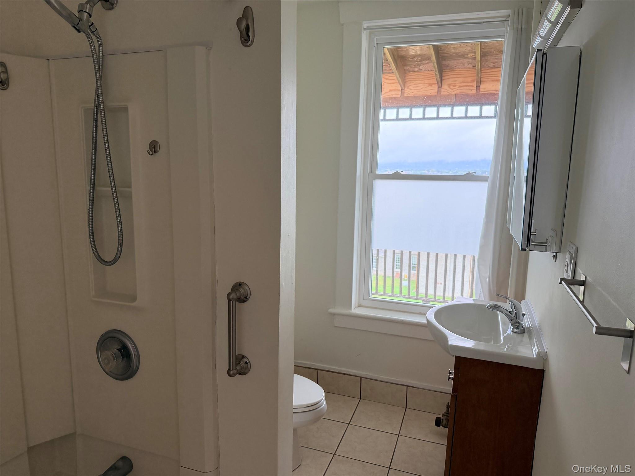 172 Grand Street, Unit 4 photo 19