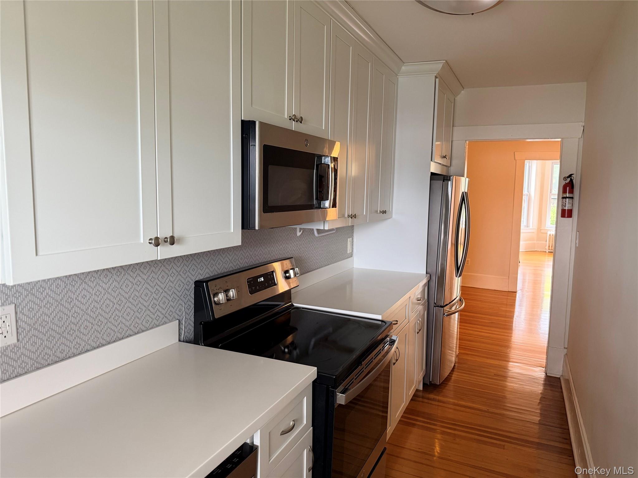 172 Grand Street, Unit 4 photo 14
