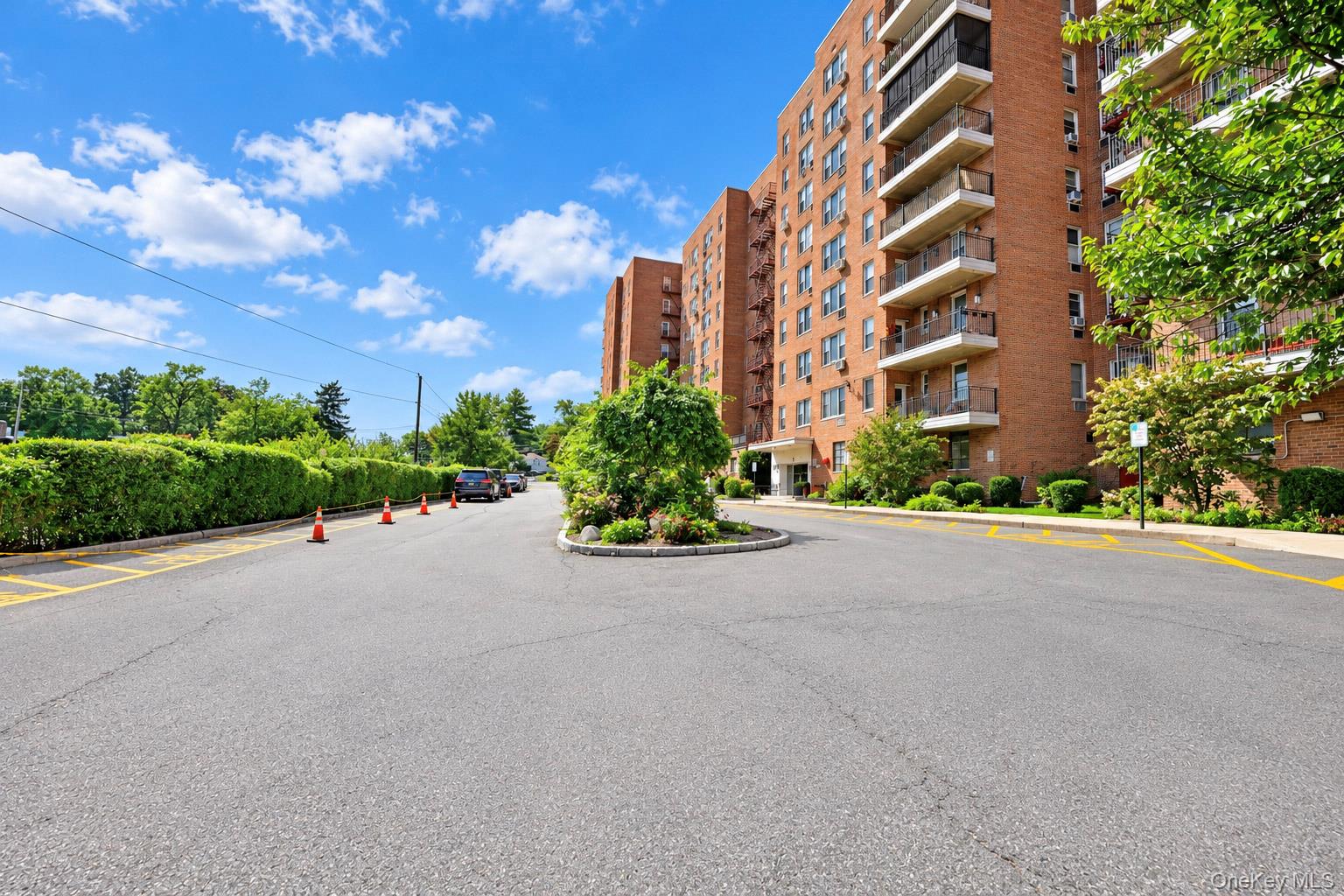 245 Rumsey Road, Unit 8R