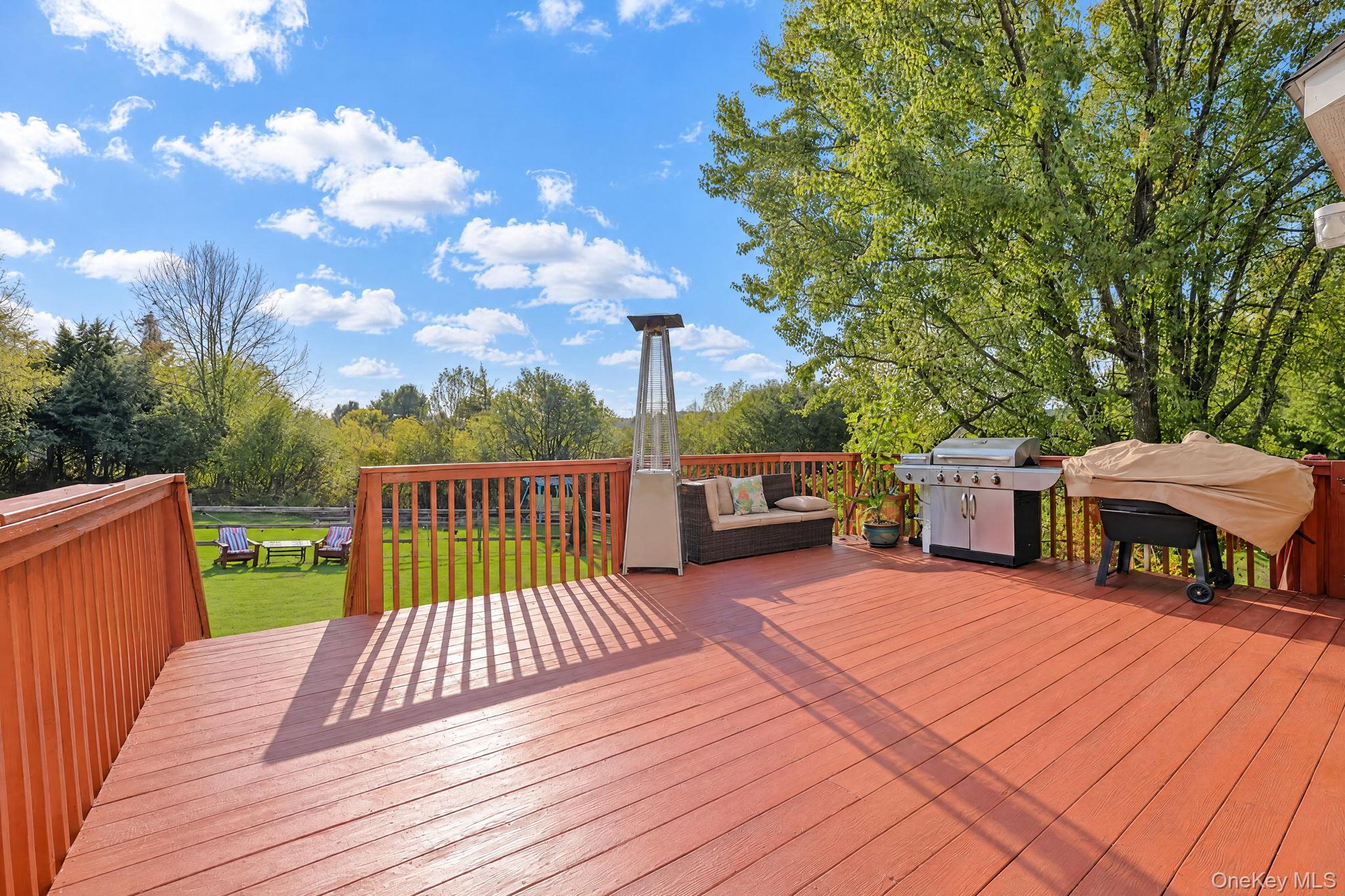 28 Pewter Circle – For Sale photo 32