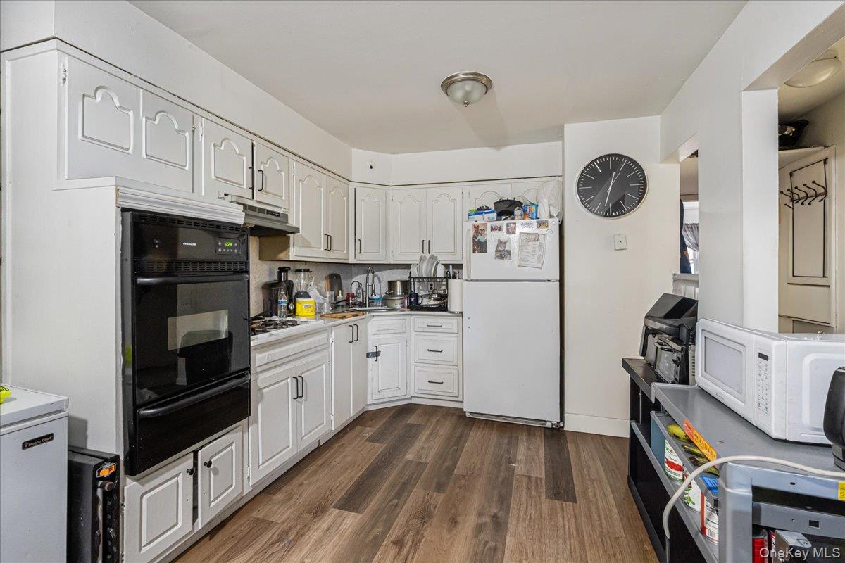 60-30 55th Drive – For Sale photo 8
