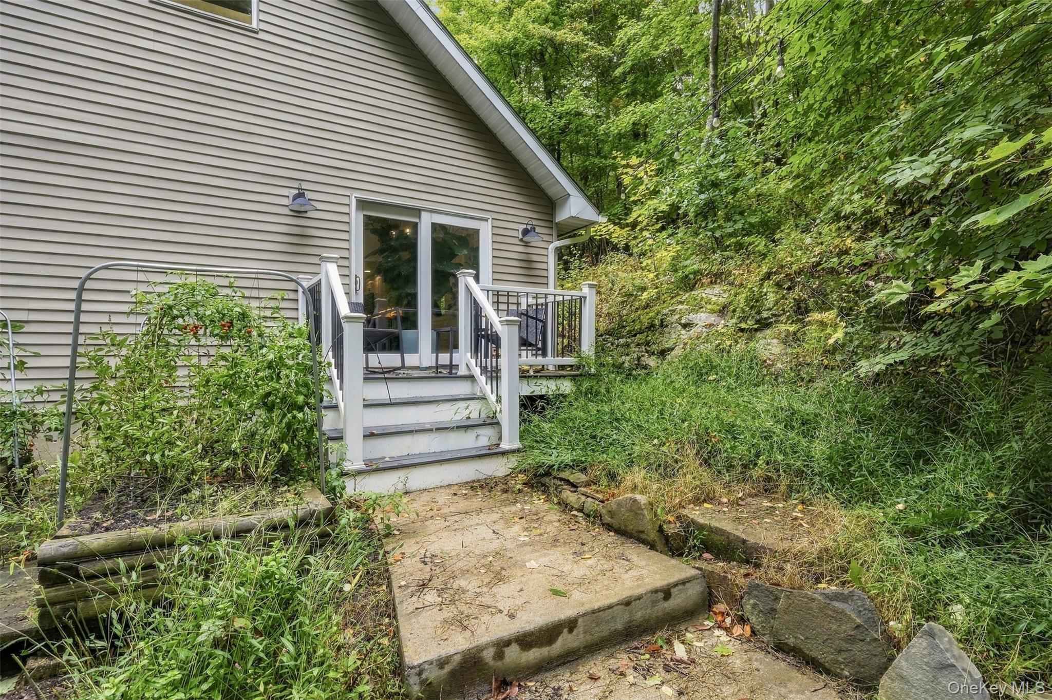 225 Hull Avenue – For Sale photo 27