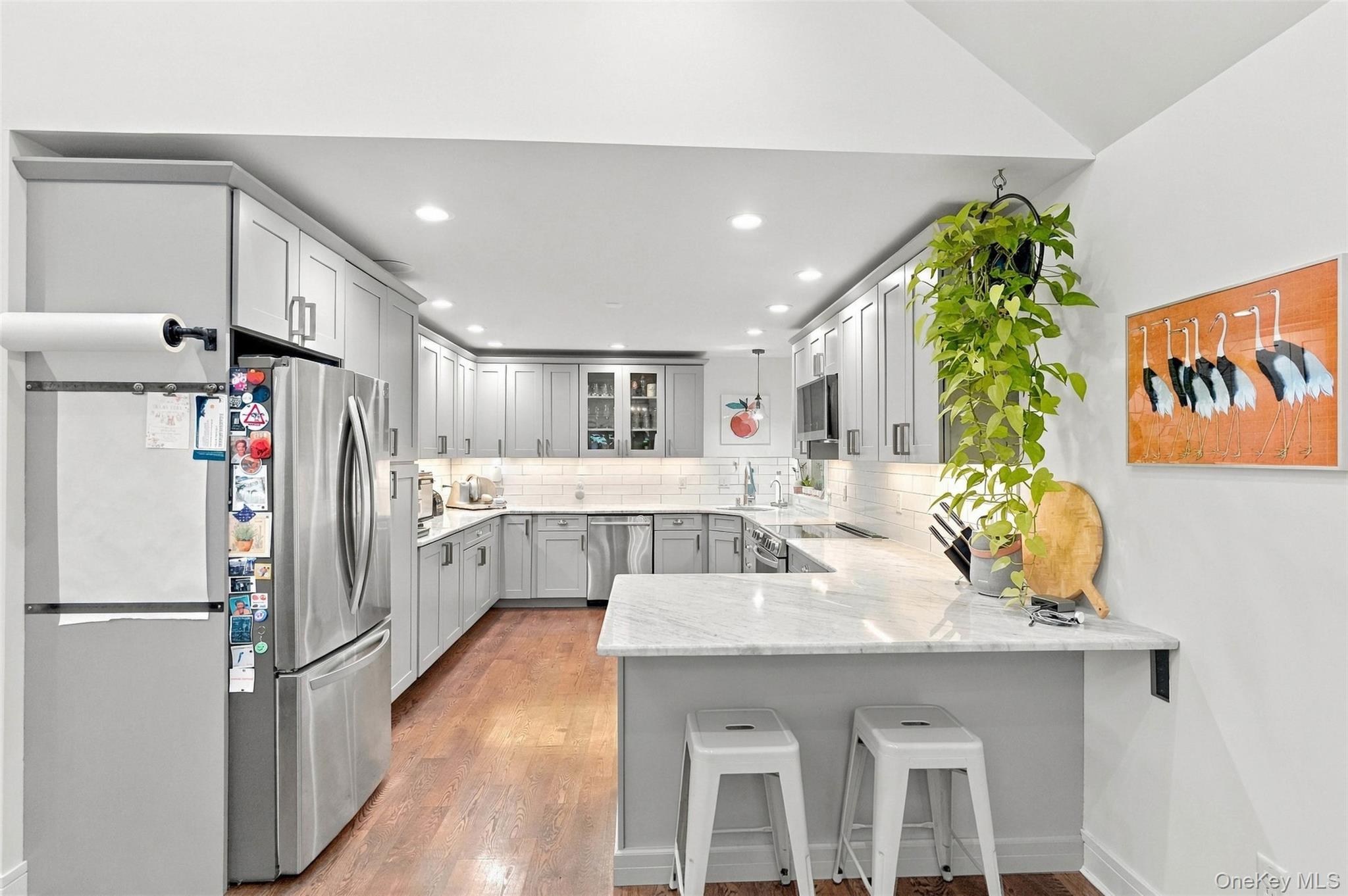 225 Hull Avenue – For Sale photo 6