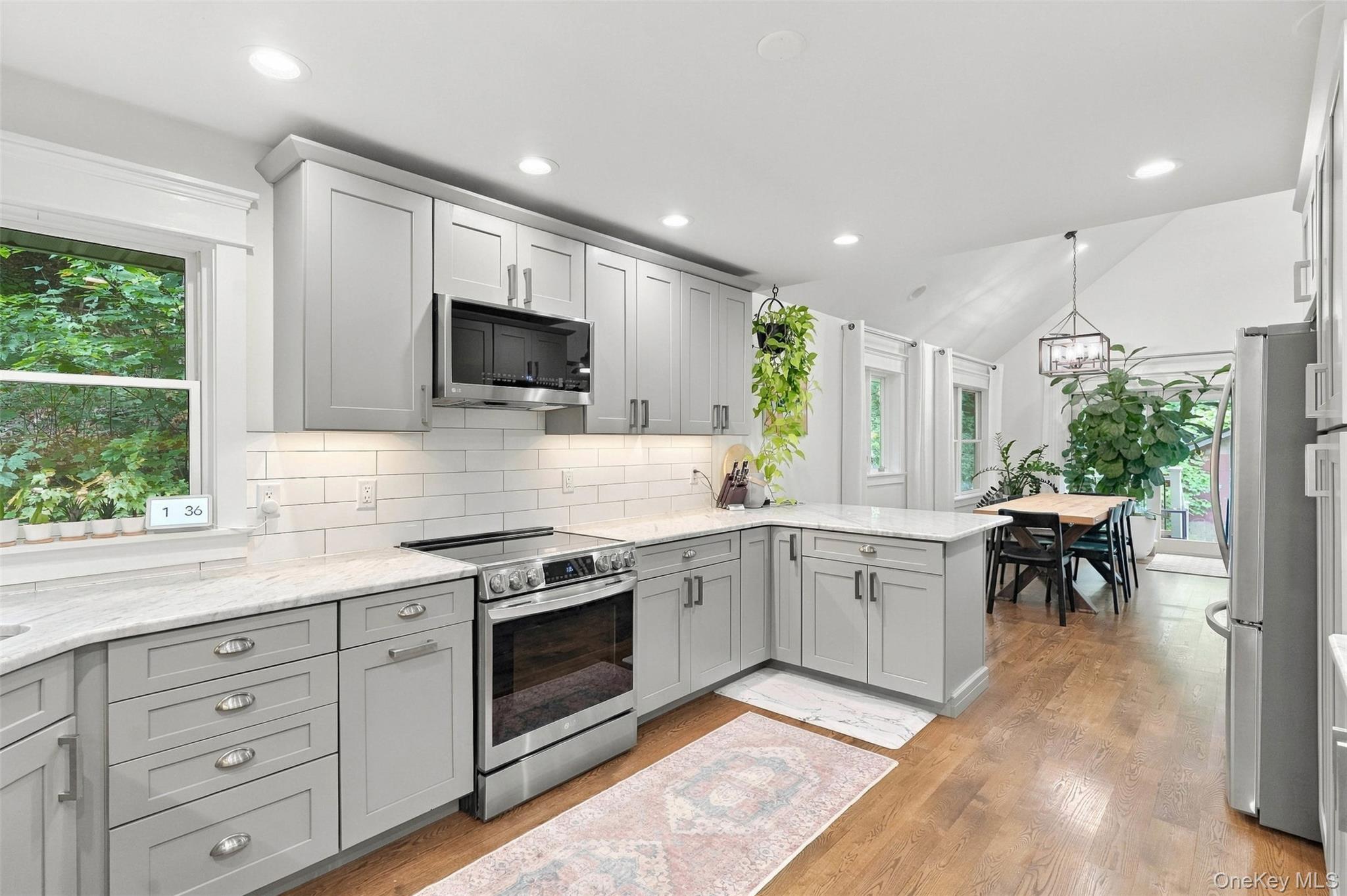 225 Hull Avenue – For Sale photo 8