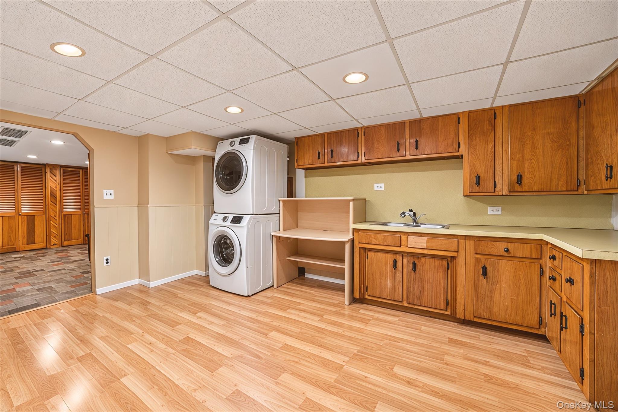 711 Covert Avenue – For Rent photo 18