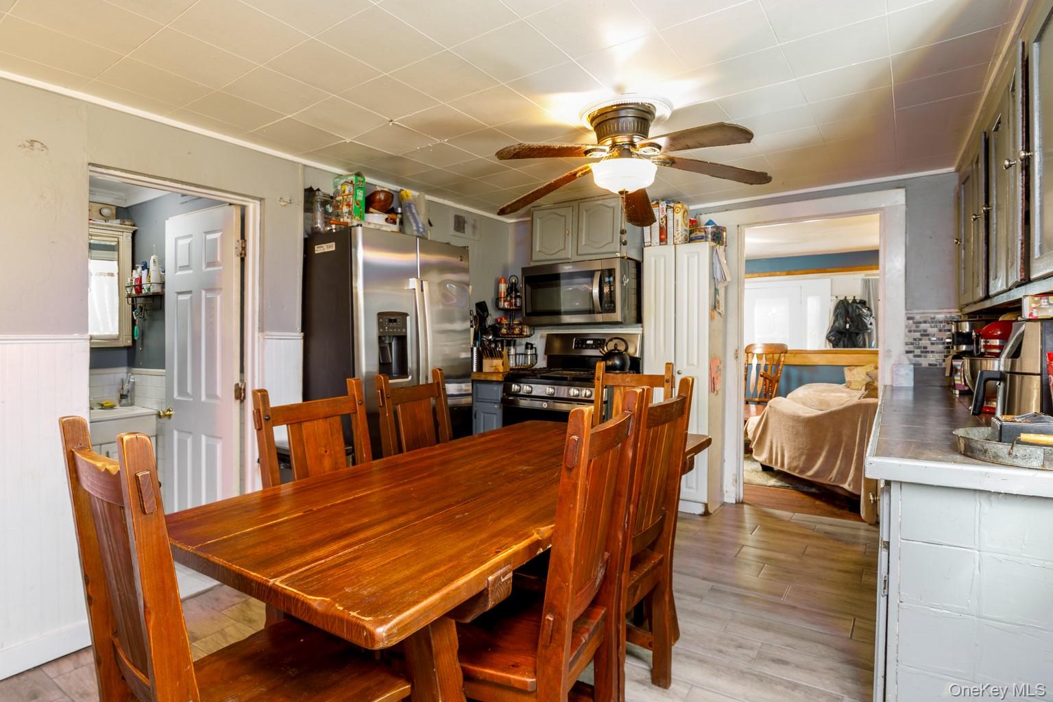 21 3rd Avenue – For Sale photo 5