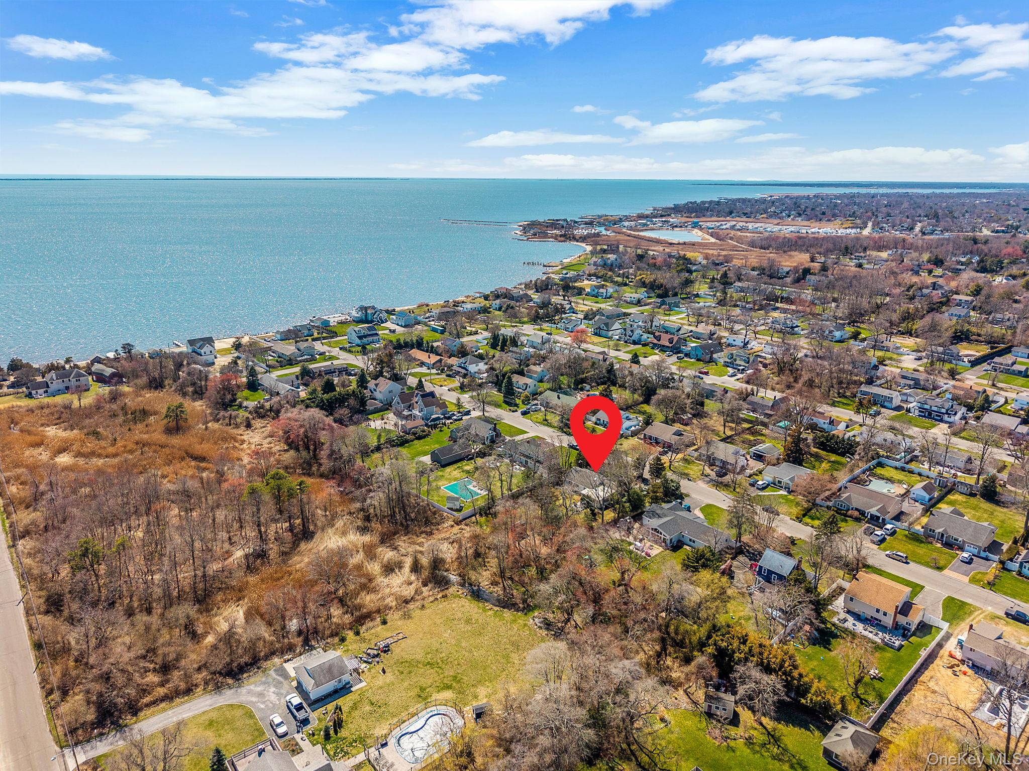 223 Connetquot Road – For Sale photo 2