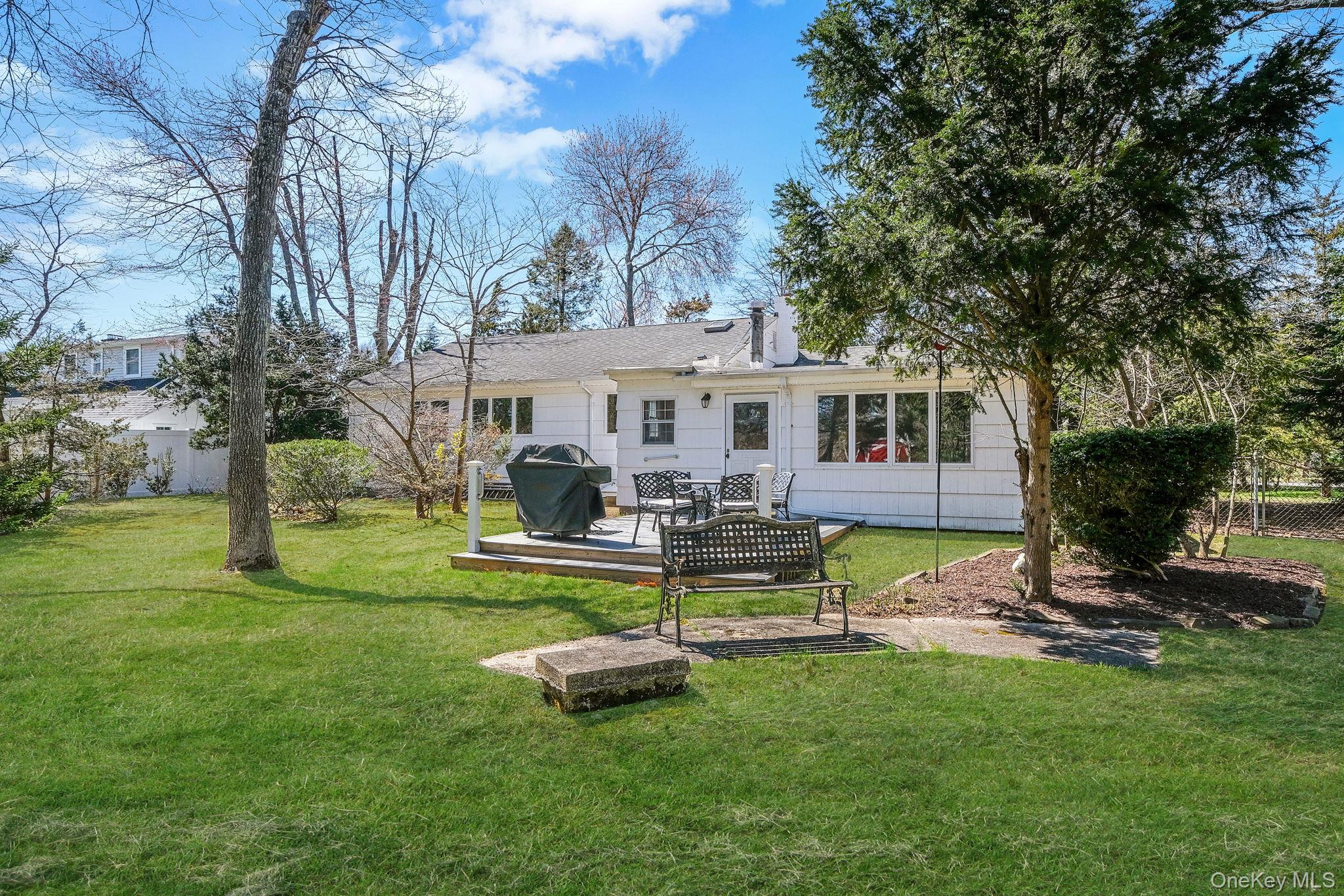 223 Connetquot Road – For Sale photo 10