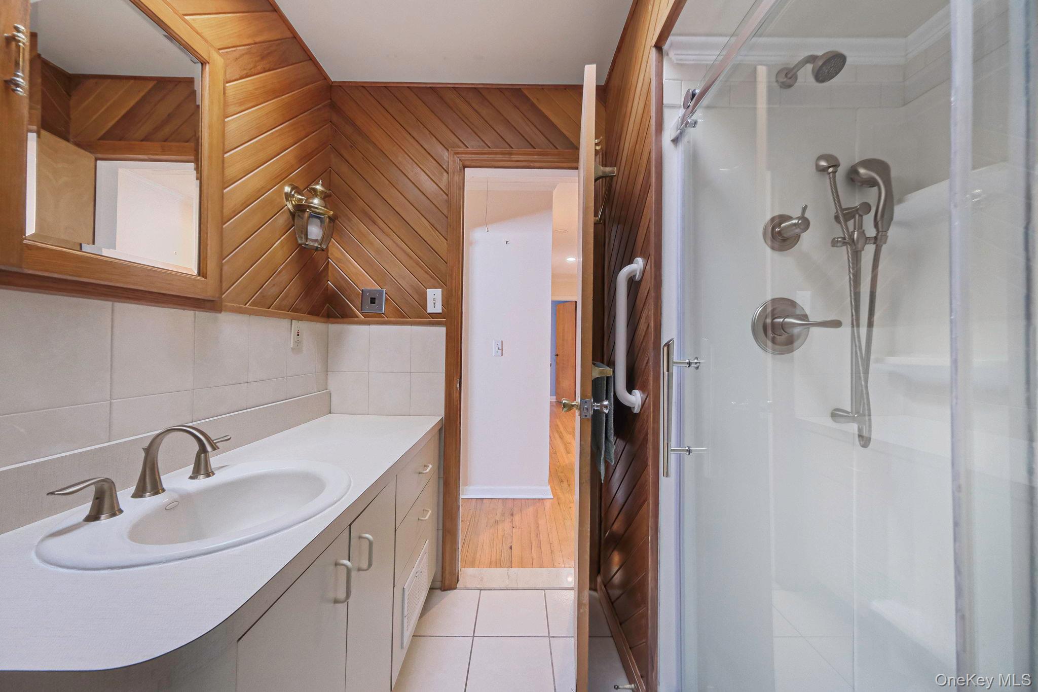 223 Connetquot Road – For Sale photo 27