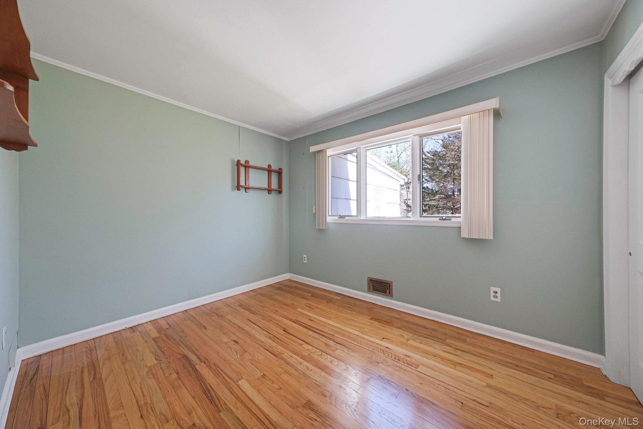 223 Connetquot Road – For Sale photo 24