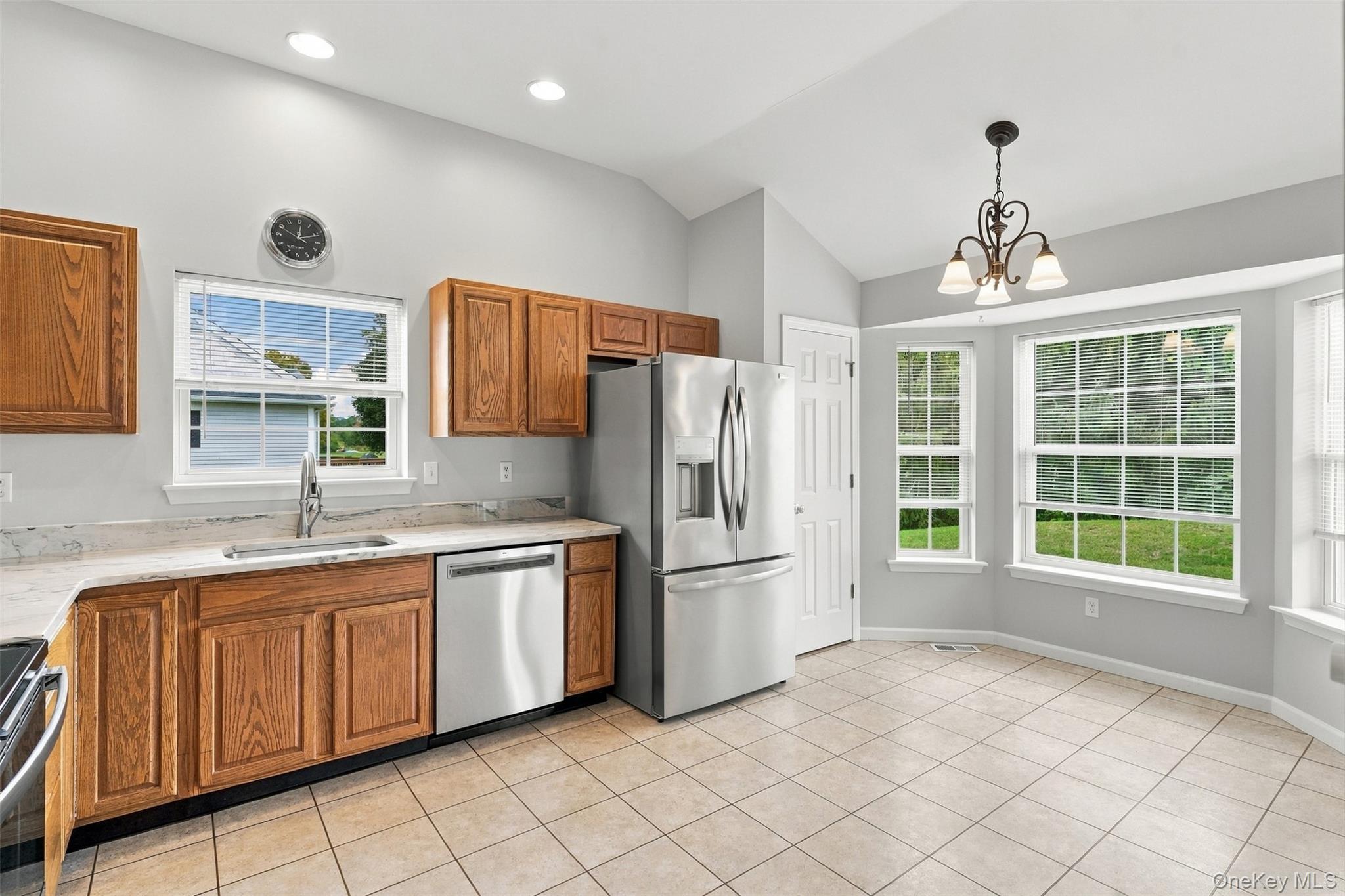 60 Tee Lane – For Sale photo 16
