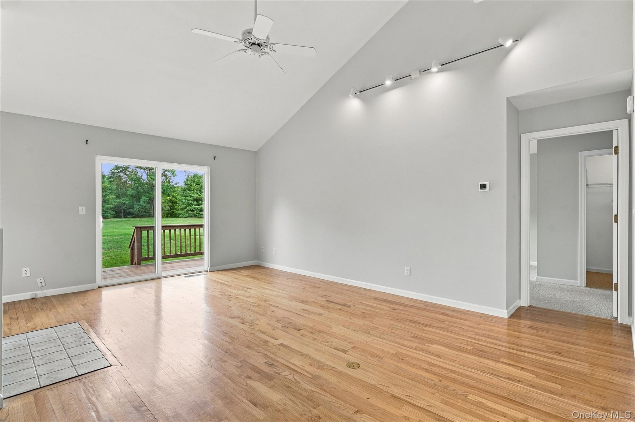 60 Tee Lane – For Sale photo 10