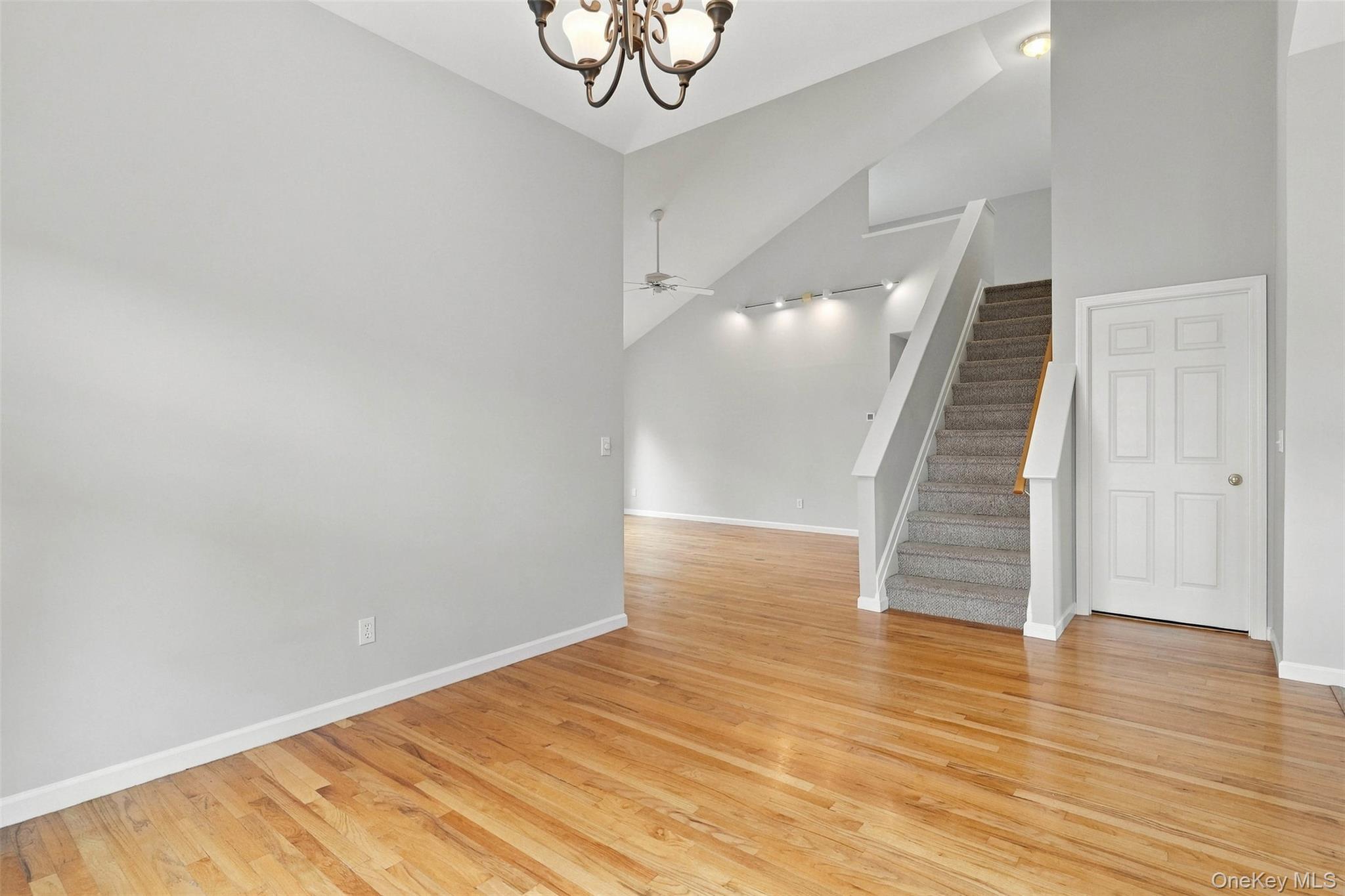 60 Tee Lane – For Sale photo 6
