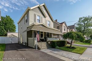 160 Oneil Street – For Sale photo 2