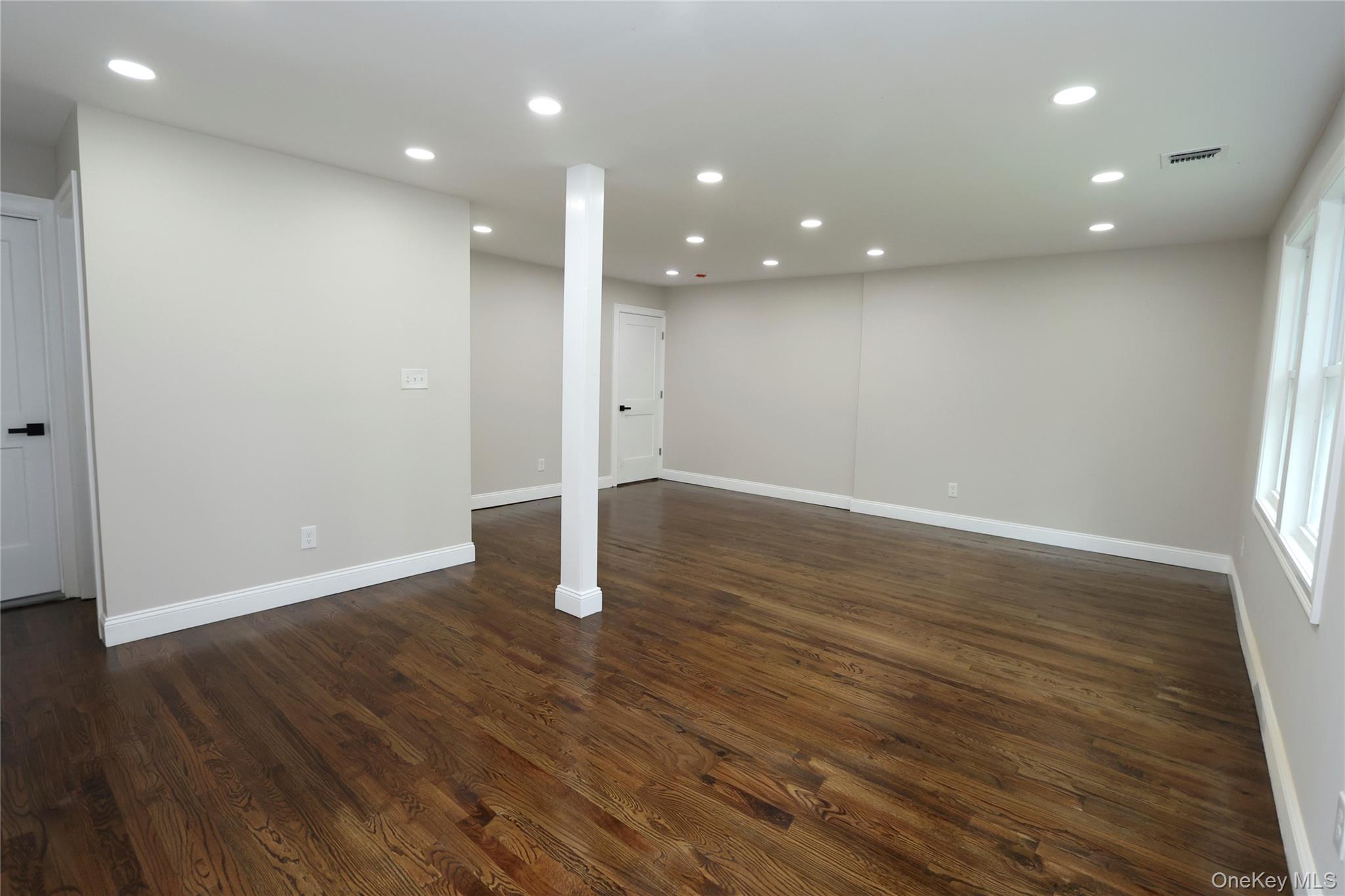 1537 Agate Street – For Sale photo 15