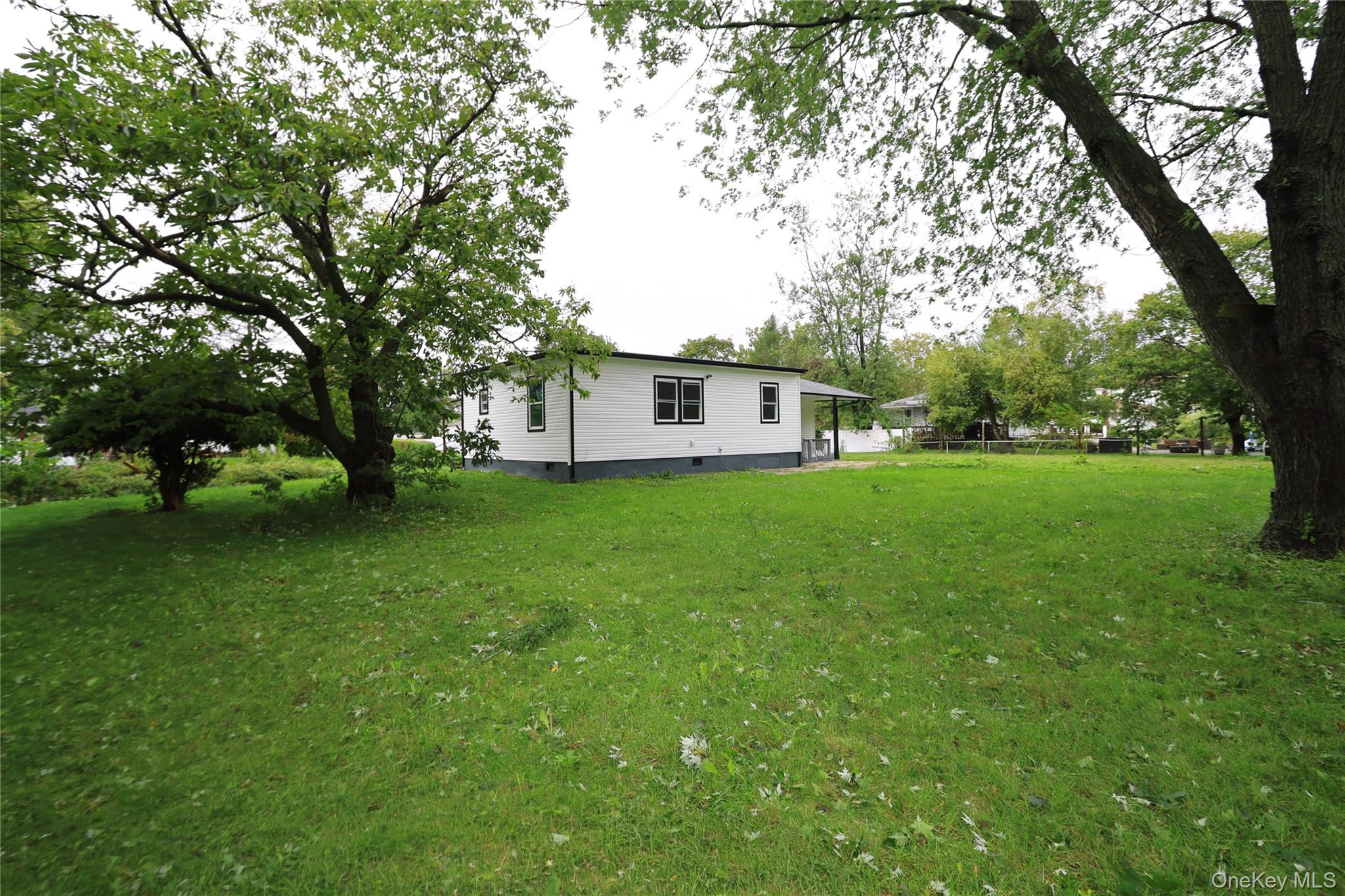 1537 Agate Street – For Sale photo 36