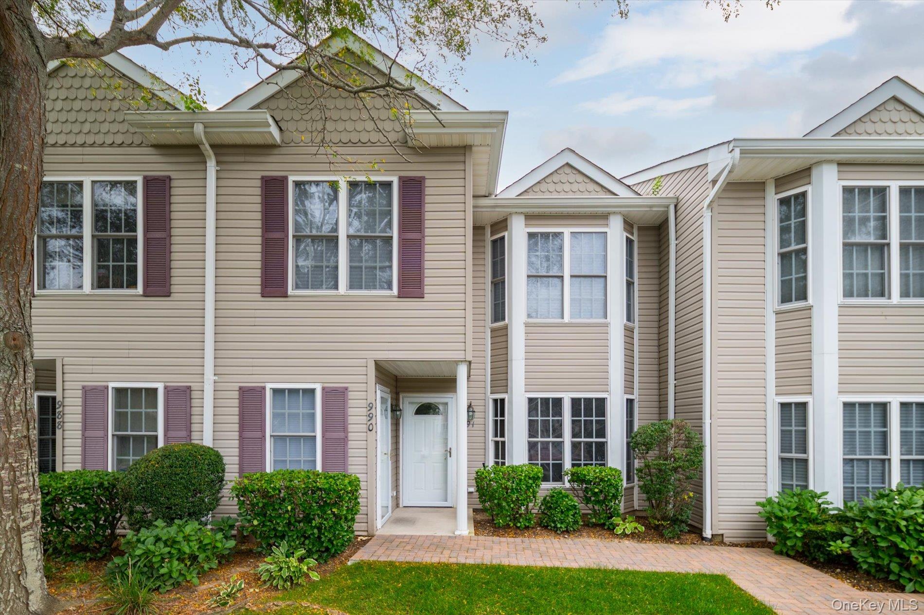 991 Madeira Boulevard – For Sale