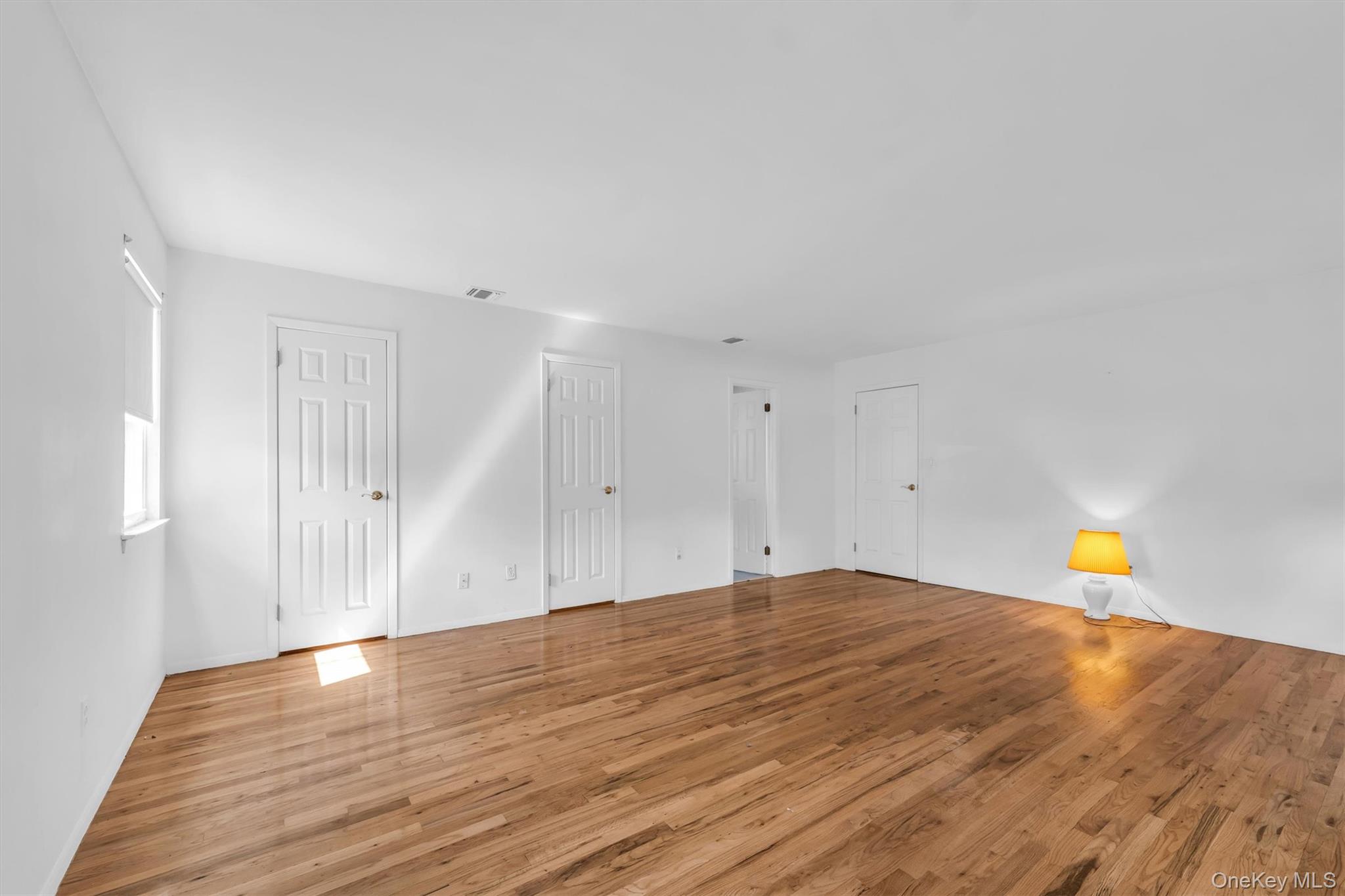25 Sherry Lane – For Sale photo 12