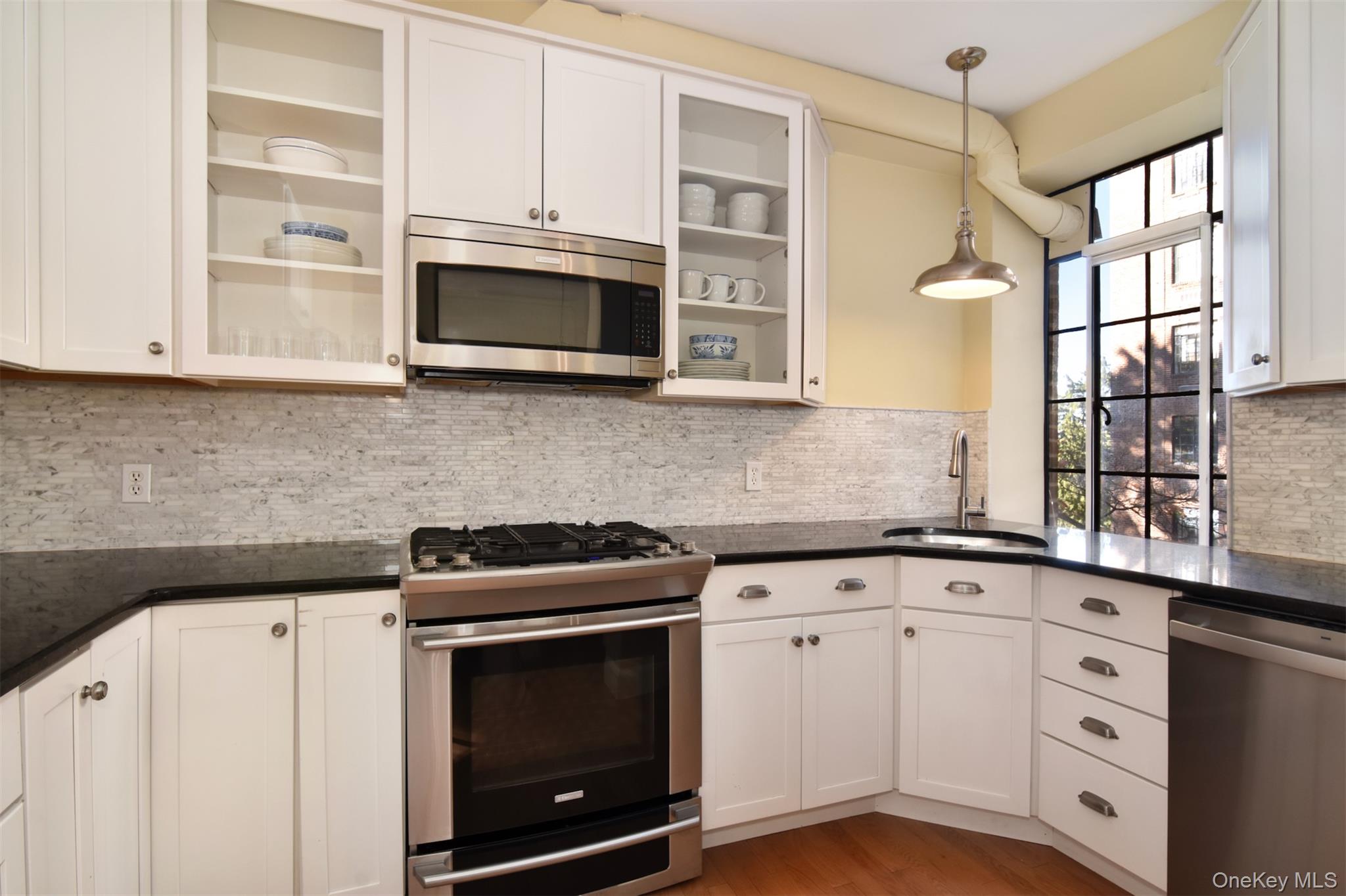 100 Ardsley Avenue West, Unit 2B photo 9