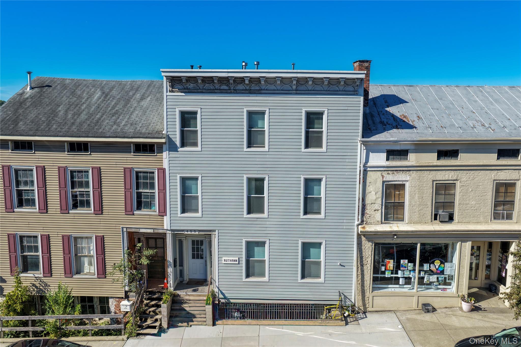 453 Main Street – For Sale