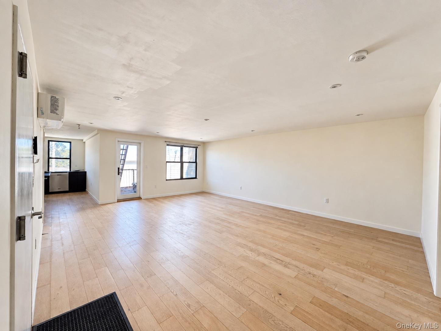 453 Main Street – For Sale photo 30