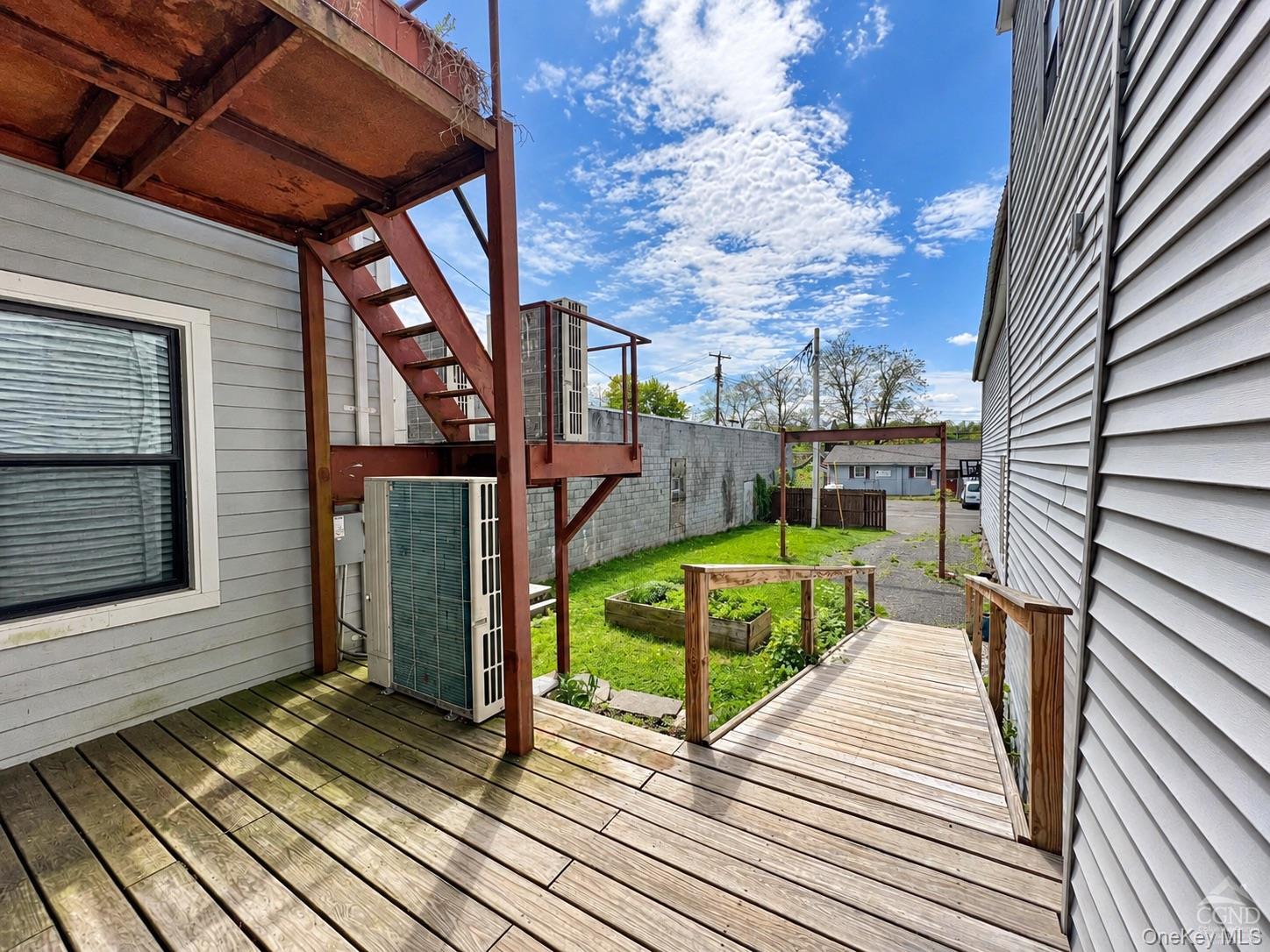 453 Main Street – For Sale photo 37
